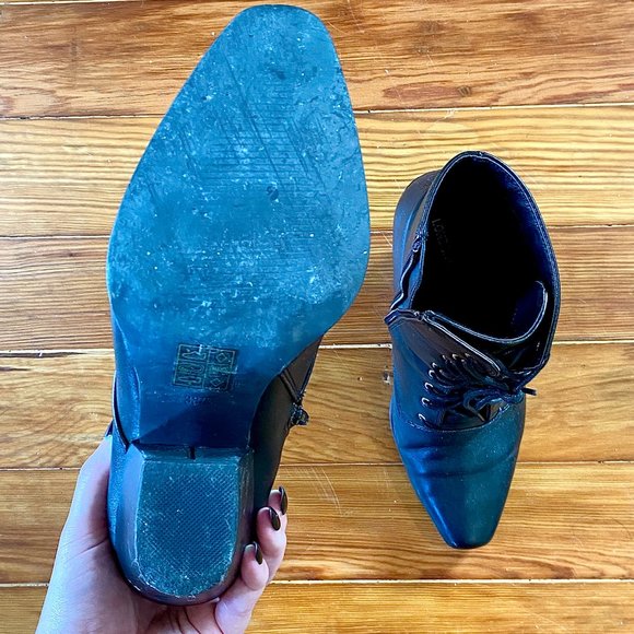 LONDON REBEL || LACE UP BOOTS - Picture 4 of 4